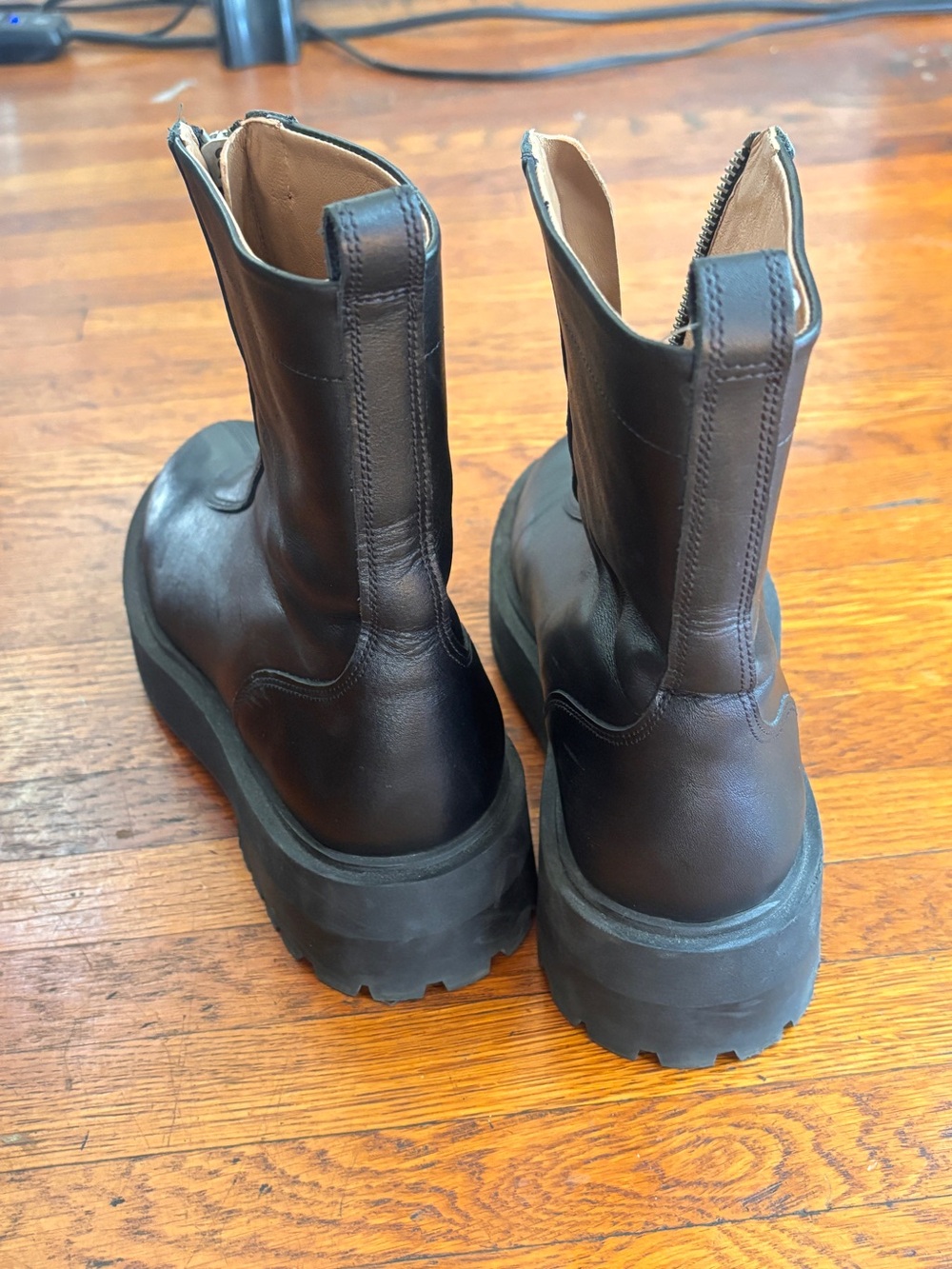 Flattered "Alma" Leather Boots - Picture 9 of 10